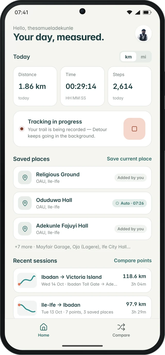 Detour home screen with tracking in progress, live distance and saved places